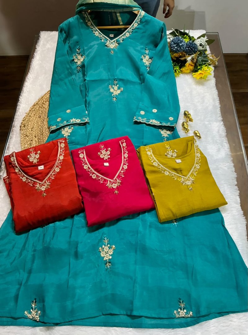Mithila By Vitara Mul Chanderi Kurtis Set Size Combo